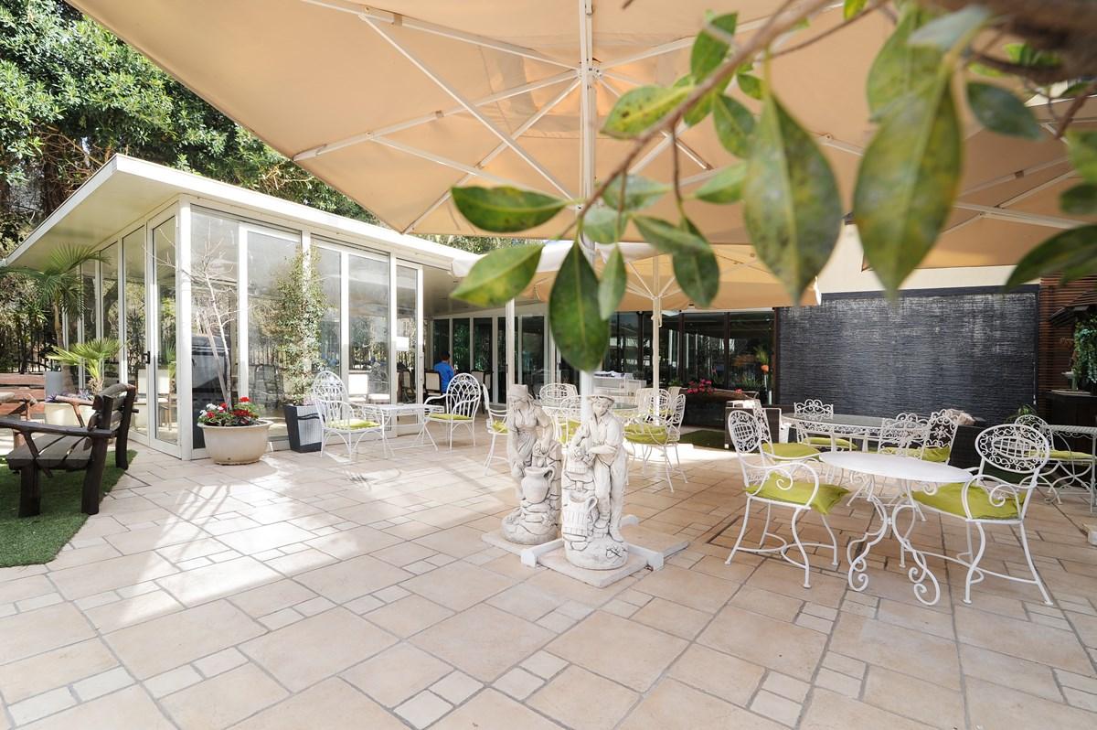 Carmel Boutique Hotel 5*