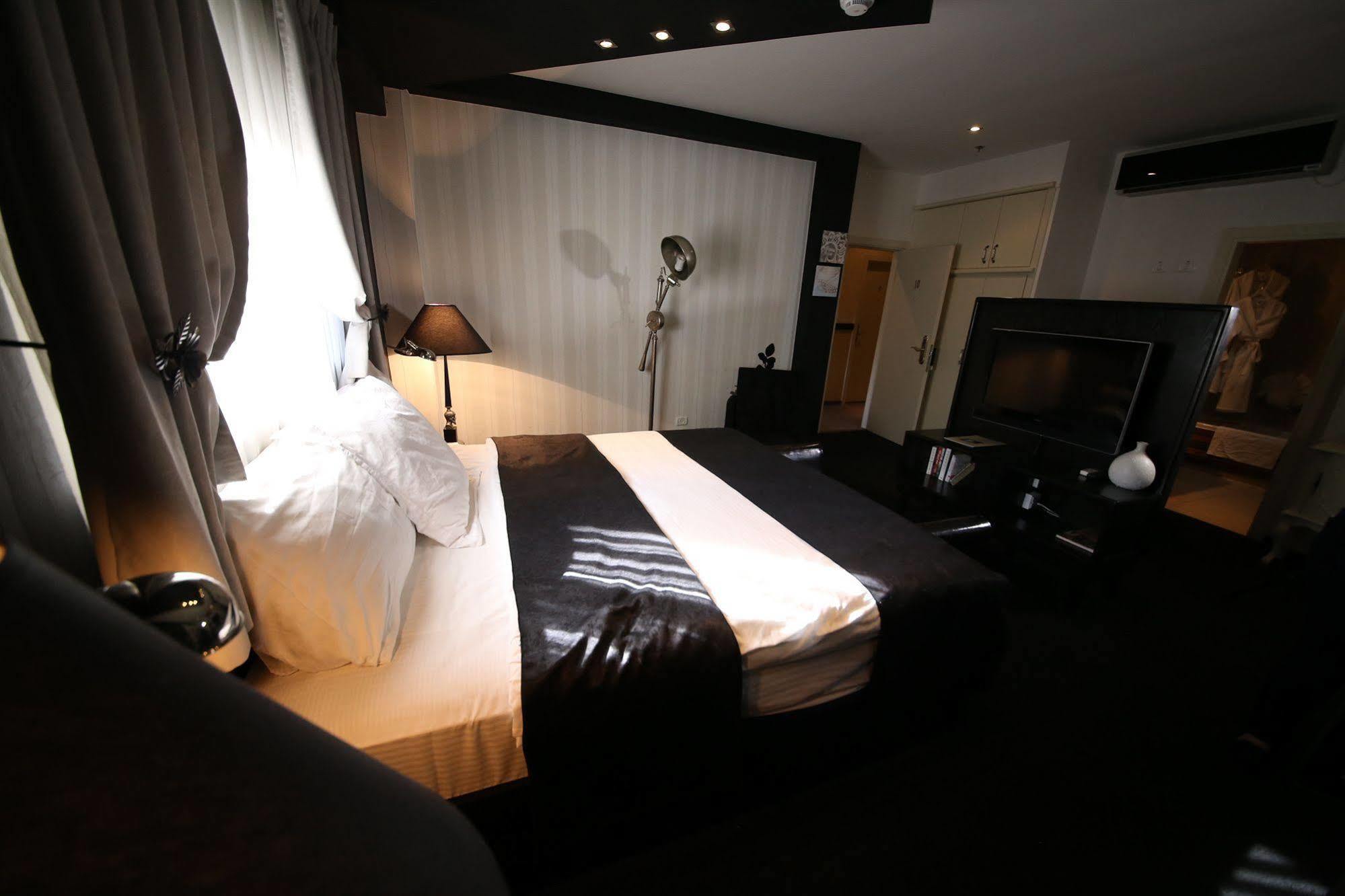 Carmel Boutique 5*